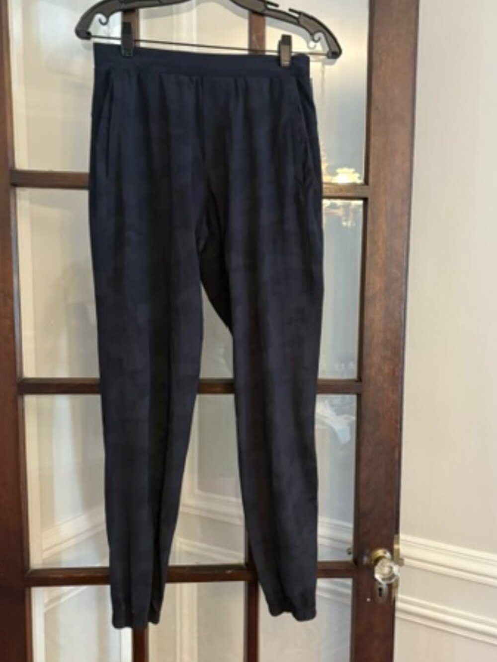 Lululemon ABC Pant in Black Camo Pattern, Size Small